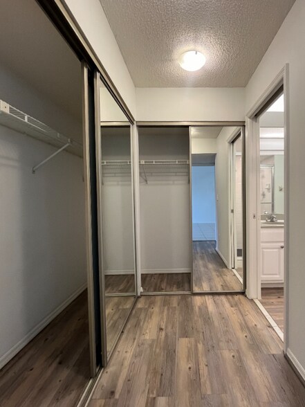 Building Photo - 431 Cerromar Ln