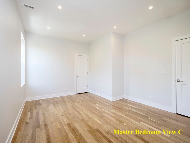Building Photo - 6103 S Kenwood Ave