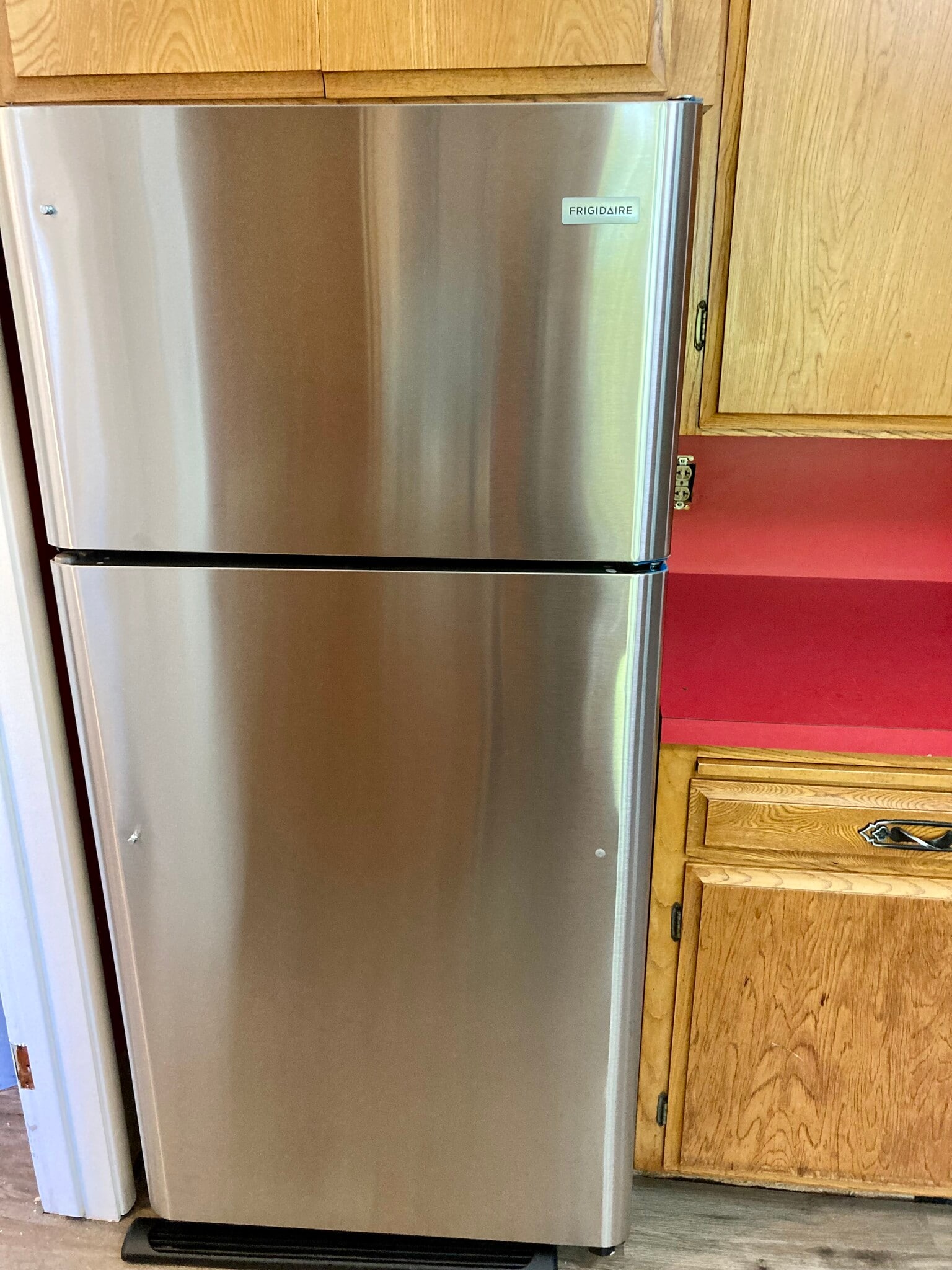 brand new - never used fridge/freezer - 199 Chorro St