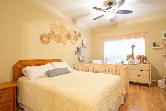 Building Photo - 9079 Iron Oak Ave