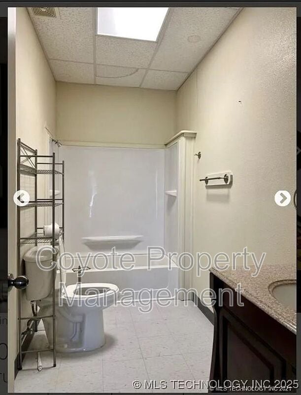 Building Photo - 500 Lou Allard Dr