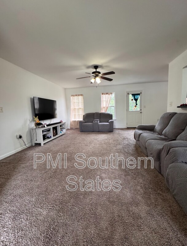 Building Photo - 134 Lacey Ln