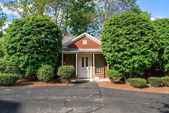 Building Photo - 312 Rindge Ave