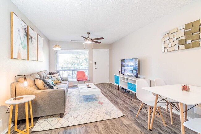 Building Photo - 3501 S 1st St