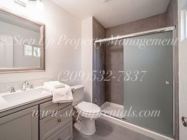 Building Photo - 11240 CA-49