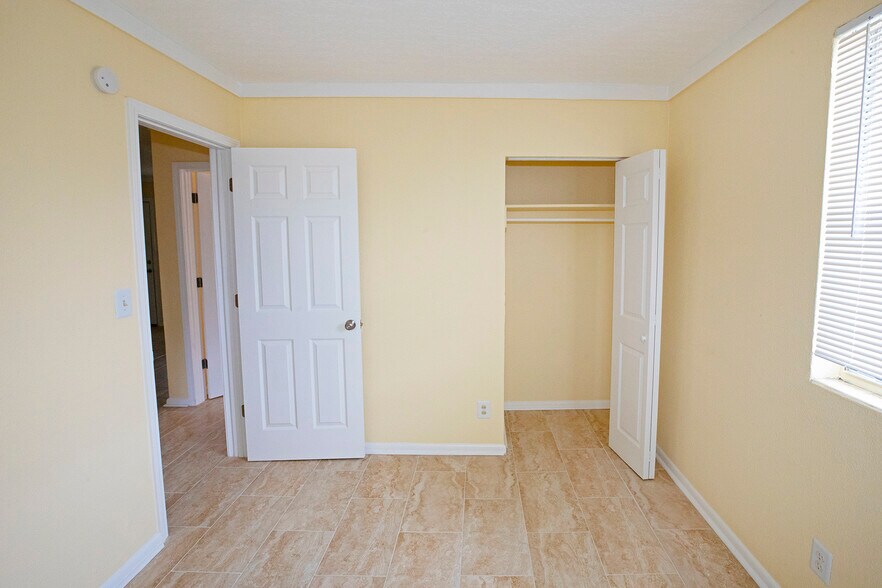 Building Photo - 1361 Bridier st