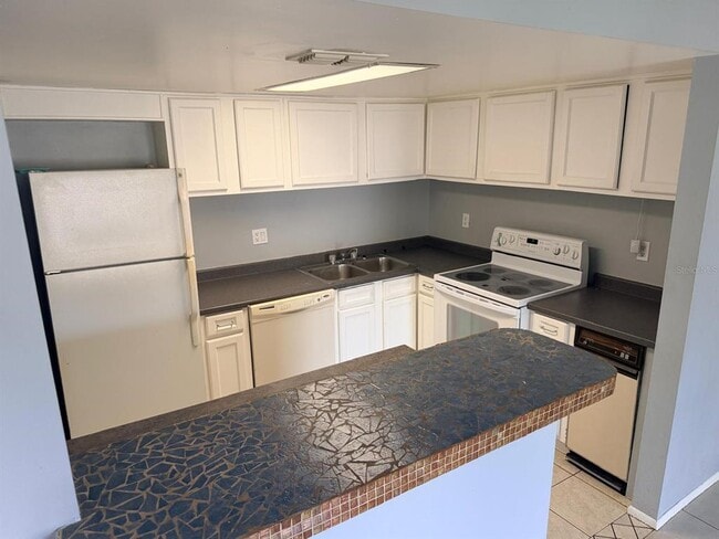 Building Photo - 429 Sheoah Blvd