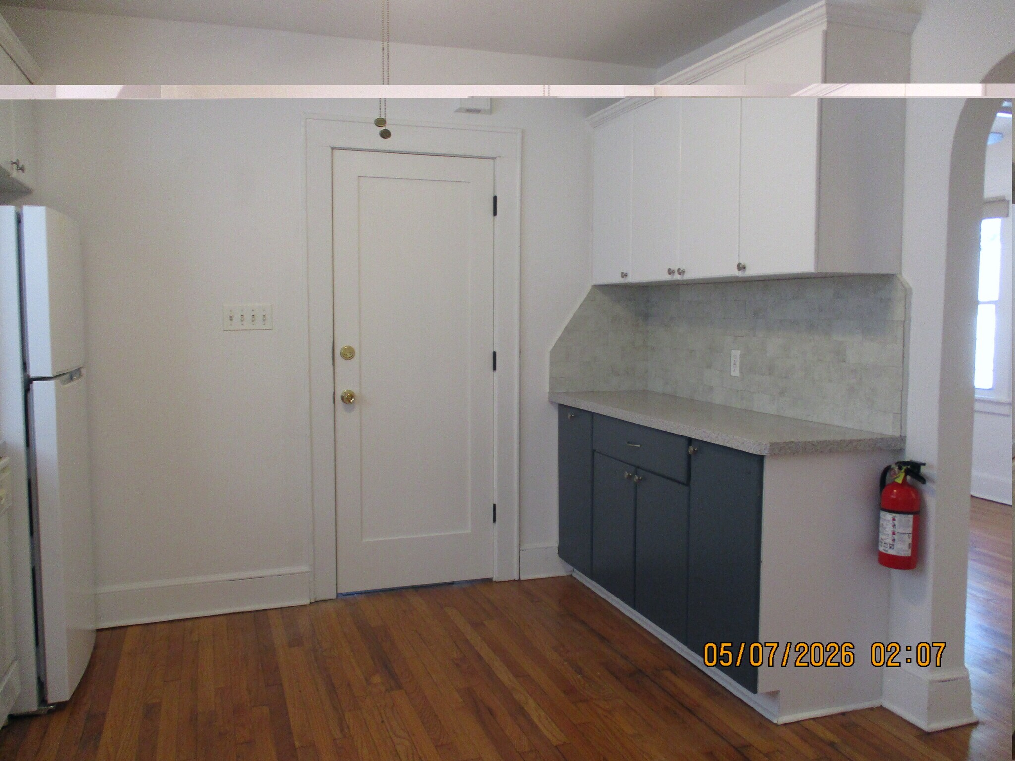 add pic Kitchen - 15-34 Parmelee Ave