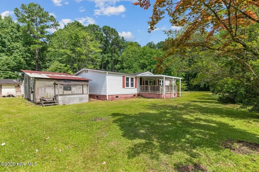 Building Photo - 136 Smedley Ln