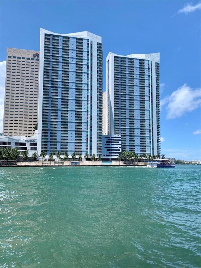 Building Photo - 335 S Biscayne Blvd