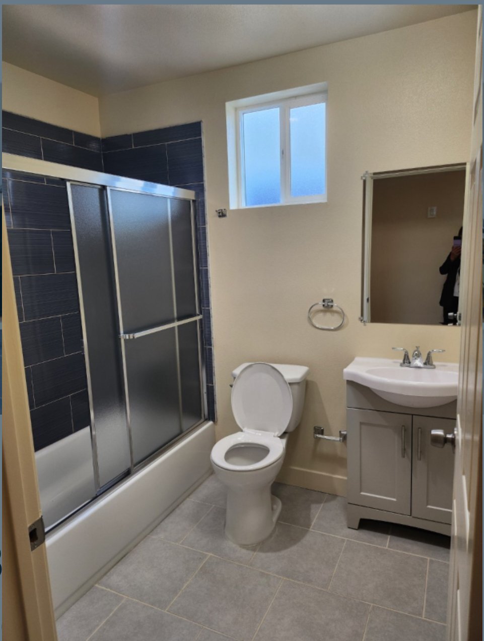 Building Photo - 4828 McKinley Ave