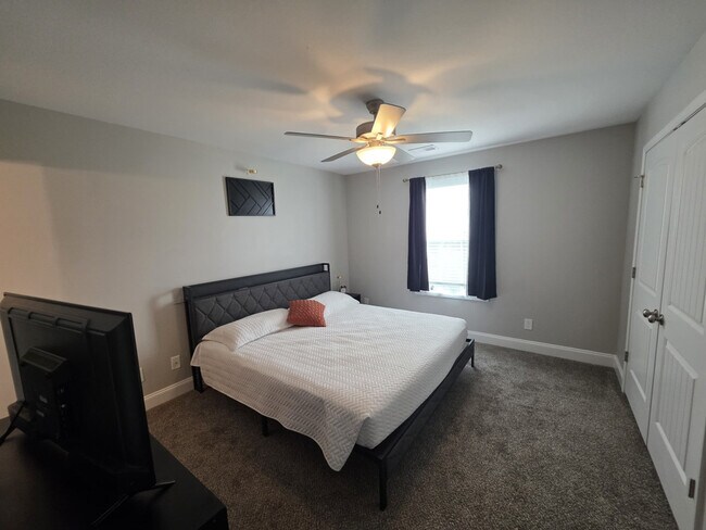 Building Photo - 541 New S Dr