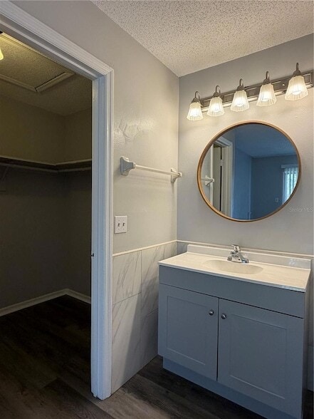 Building Photo - 1215 Ravida Cir