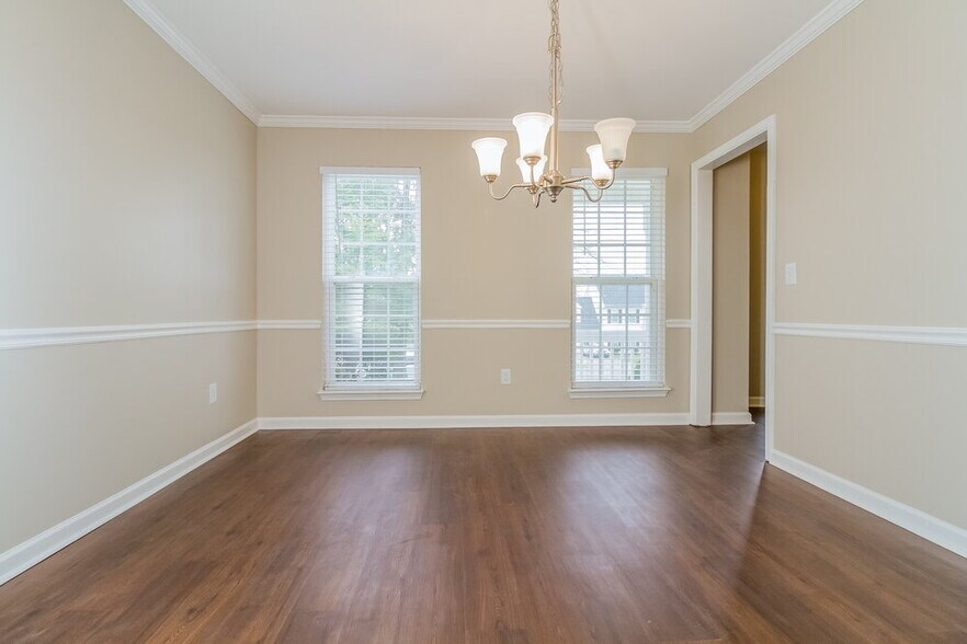 Building Photo - 1716 Carlyon Ct