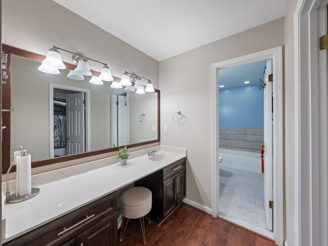 Building Photo - 1337 Templeton Pl
