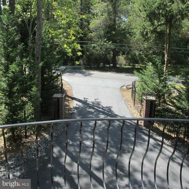 Building Photo - 26074 Sotterley Heights Rd