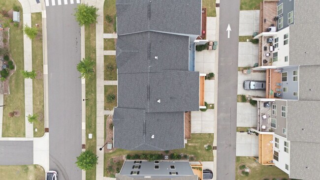 Building Photo - 707 Channing Park Cir