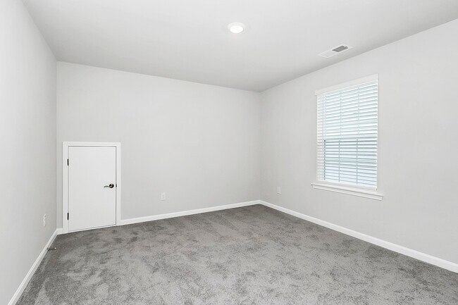 Building Photo - 1617 Swallow Tail Dr