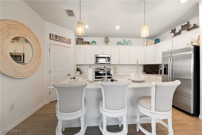 Building Photo - 2537 Kona Wy