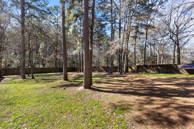 Building Photo - 4460 Grand Oaks Dr