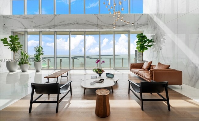 Building Photo - 300 Biscayne Blvd