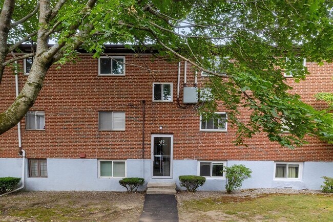 Building Photo - 54 Bryon Rd