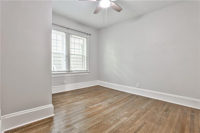 Building Photo - 864 Charles Allen Dr NE