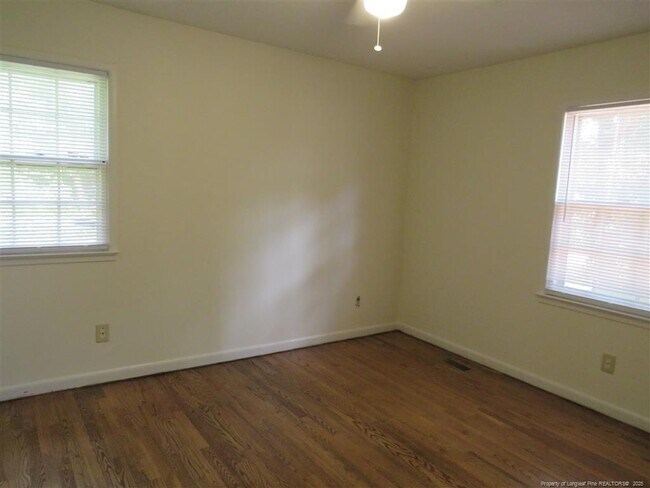 Building Photo - 7133 Hallstead Cir