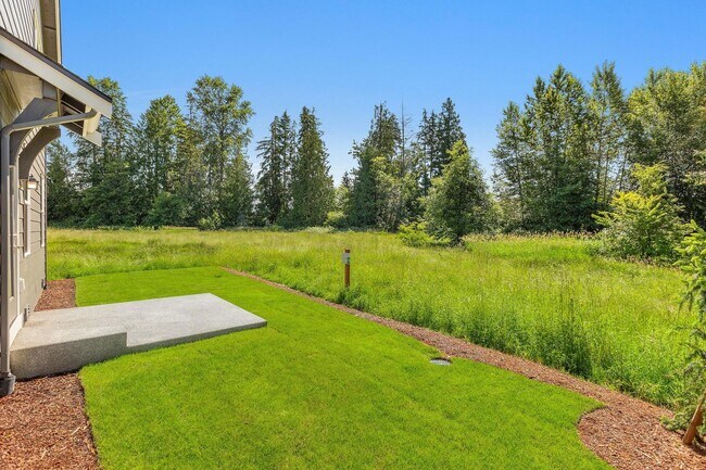 Building Photo - Beautiful Almost new home in Lake Stevens!