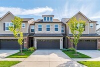 Building Photo - 2090 Addison Cir