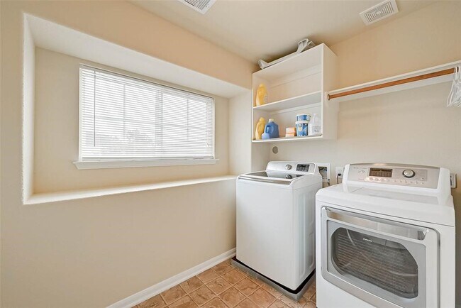 Building Photo - 15023 Russet Bend Ln