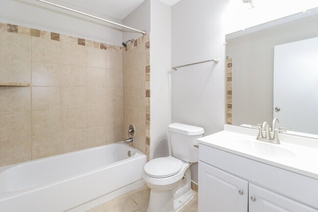 Building Photo - 2705 Van Leer Dr