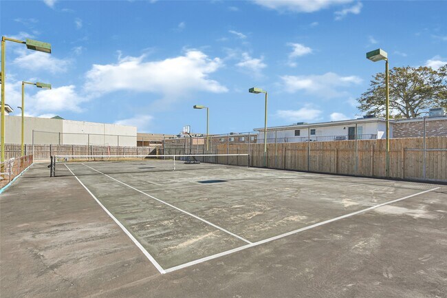 Building Photo - 3663 E NASA Pkwy