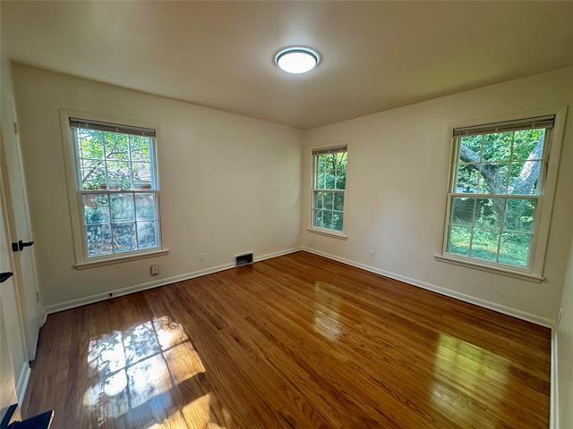 Building Photo - 822 Edgewood Pl