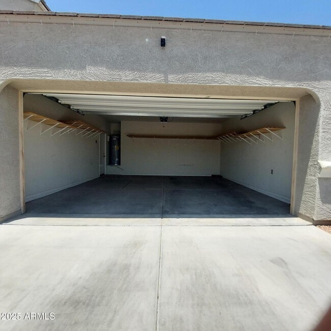 Building Photo - 25322 W Carson Dr