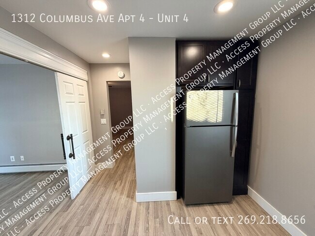 Building Photo - 1312 Columbus Ave