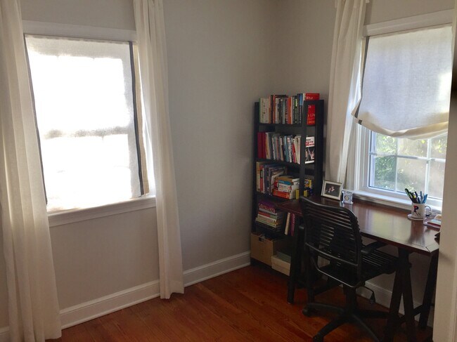 Building Photo - 4817 9th St N