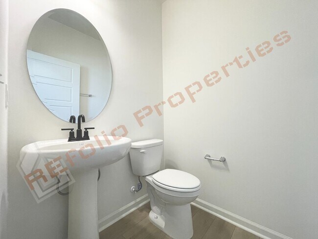 Building Photo - 1128 Goldenshrub St