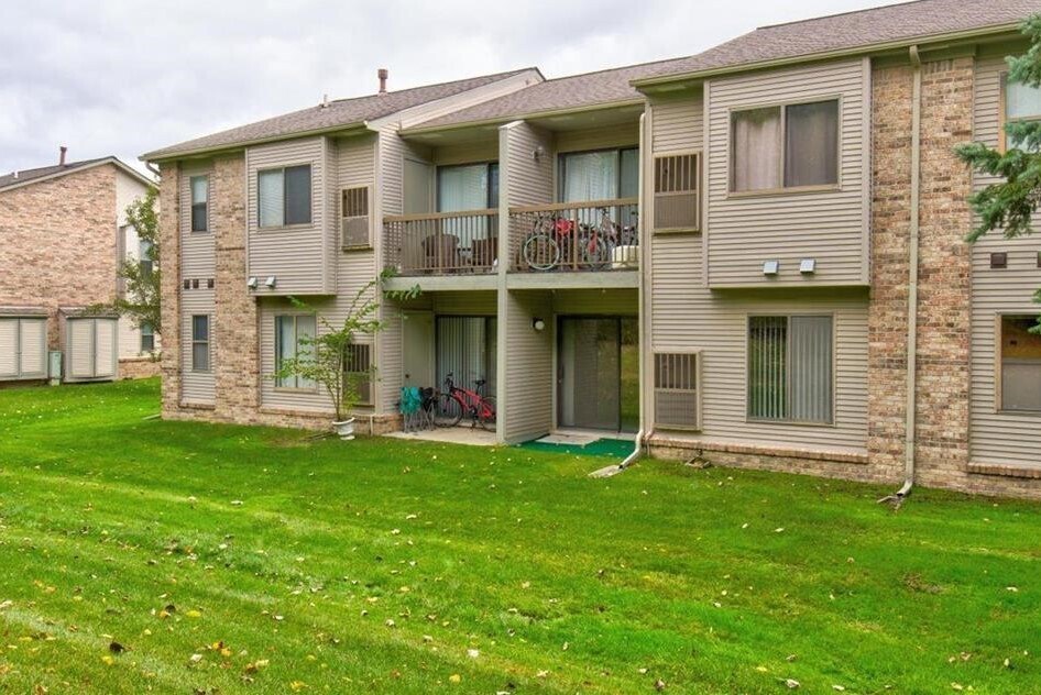 Building Photo - 42787 Lilley Pointe Dr