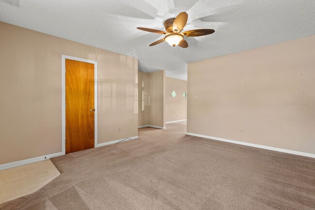 Building Photo - Affordable Single Family Home in Jacksonville