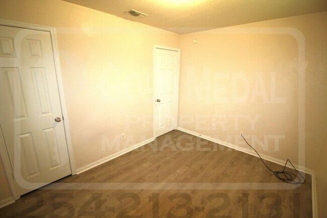 Building Photo - 602 Aries Ave