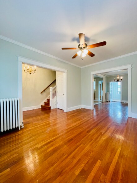 Primary Photo - 341 Bryant St NE