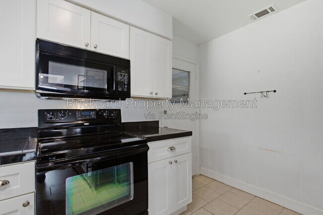 Building Photo - 4126 Justice Ln