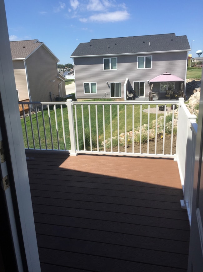 Building Photo - Quality Built Twinhome North Bismarck 2Bedroom 1 1/2 Bath SORRY NO PETS!!