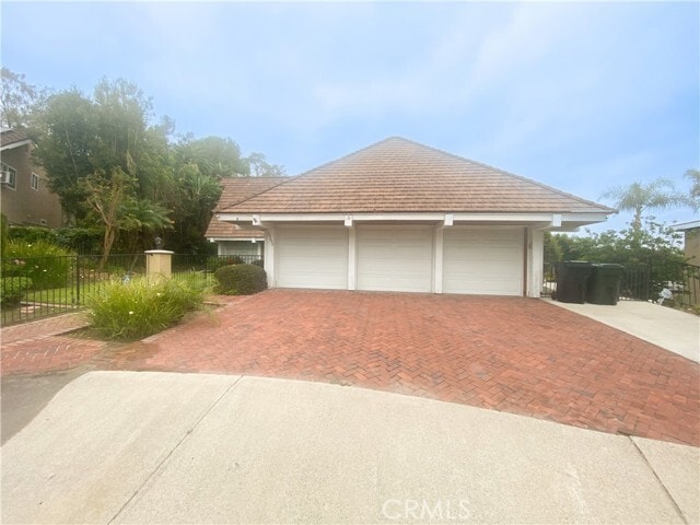 Building Photo - 20692 Cottonwood Rd