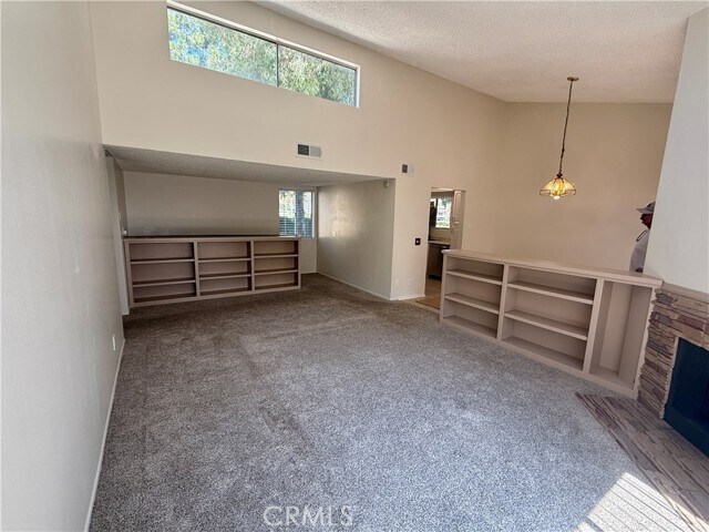 Building Photo - 9385 Mesa Verde Dr