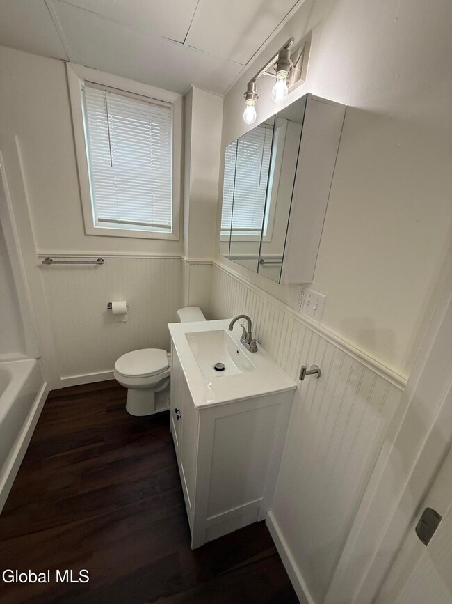 Building Photo - 8 Harrison Ave