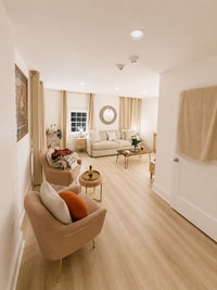 Building Photo - Perry St LHP