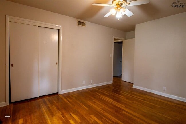 Building Photo - 4304 Wynnwood Dr