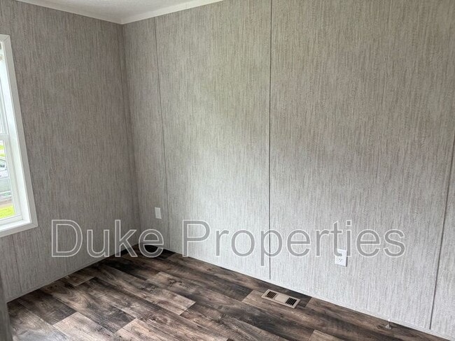 Building Photo - 617 Kilkenny Dr